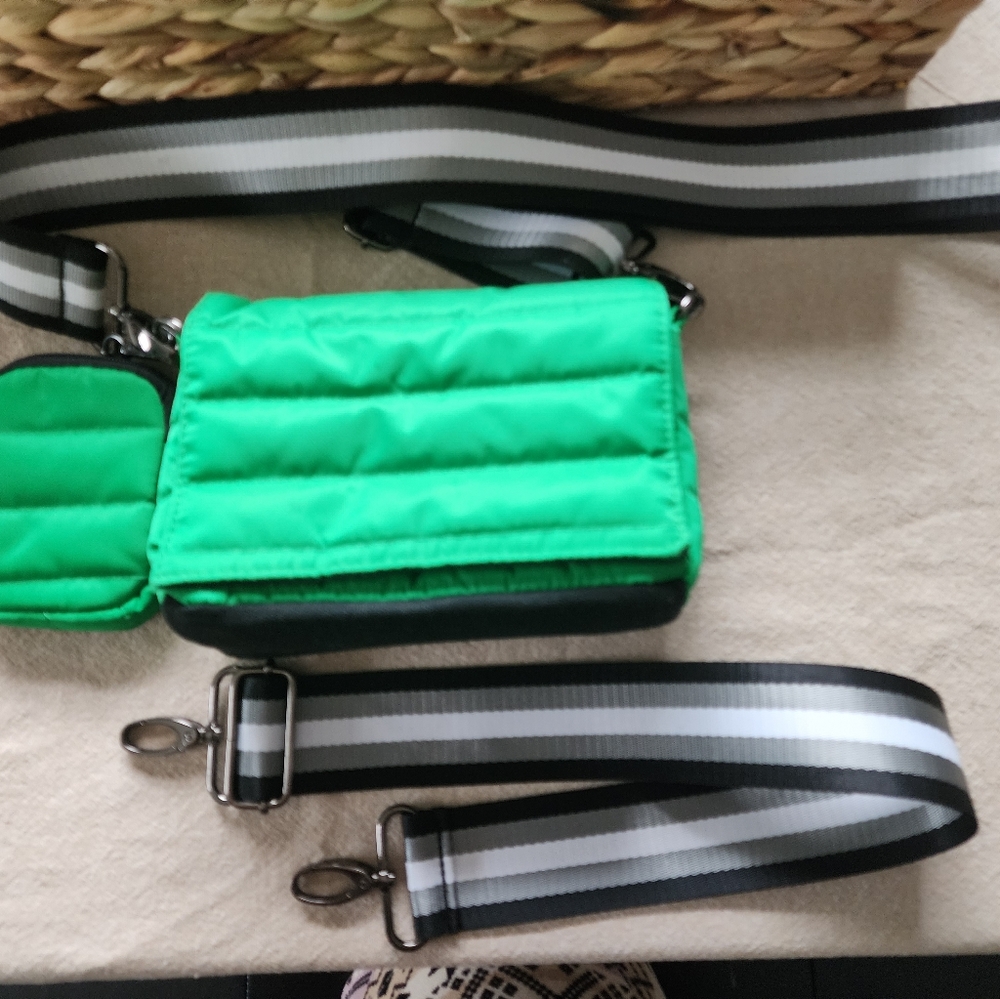 Womens Think Royln Crossbody NWOT